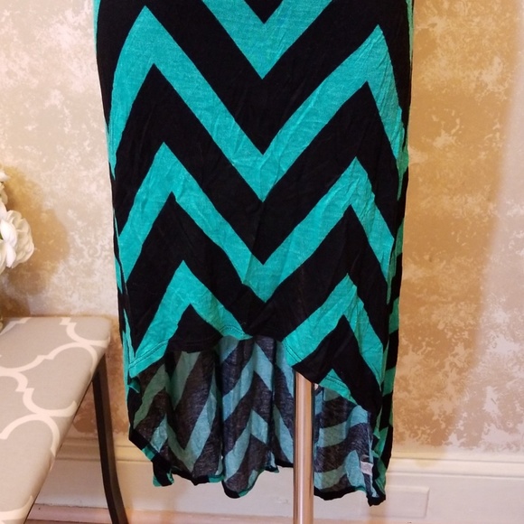 Chevron high low dress size M♡ - Picture 3 of 5